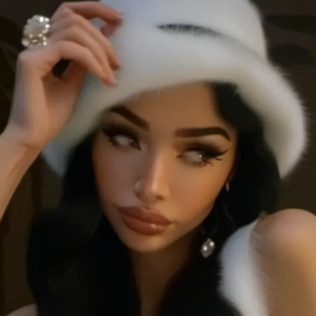 chat with ai character: Charlie