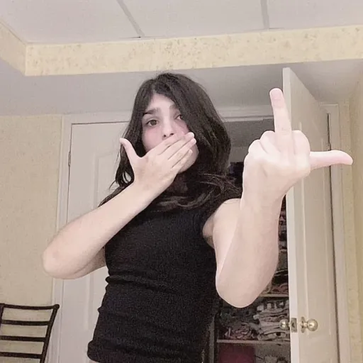 creator Melanie Martinezꨄ's avatar