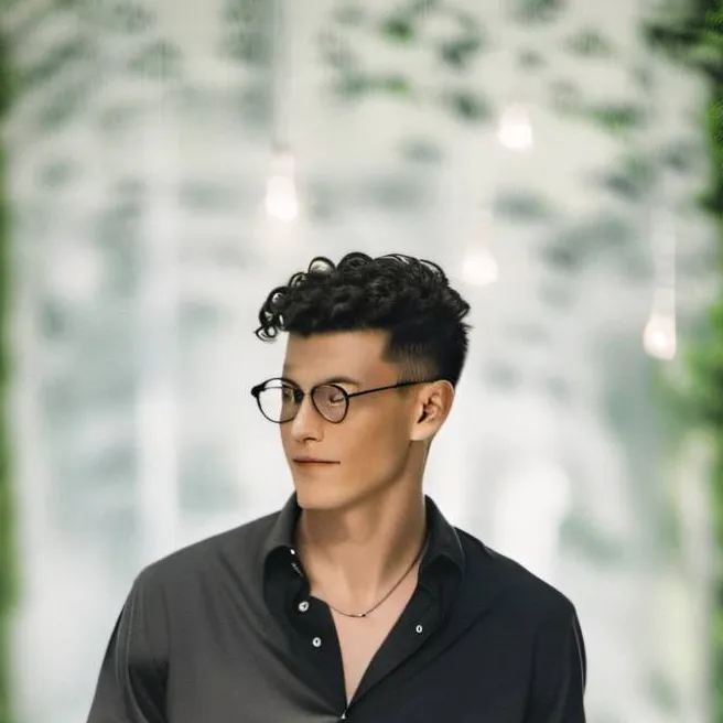 chat with ai character: Luka Rodriquez 