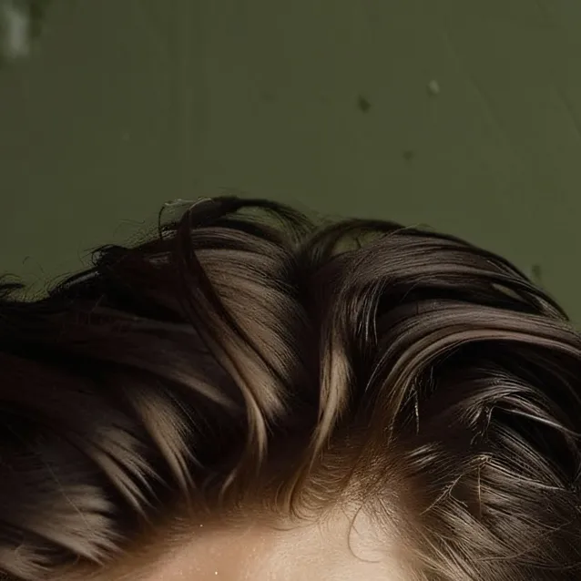 chat with ai character: Dylan