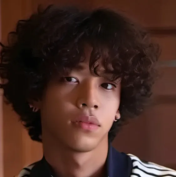 chat with ai character: Xavier 