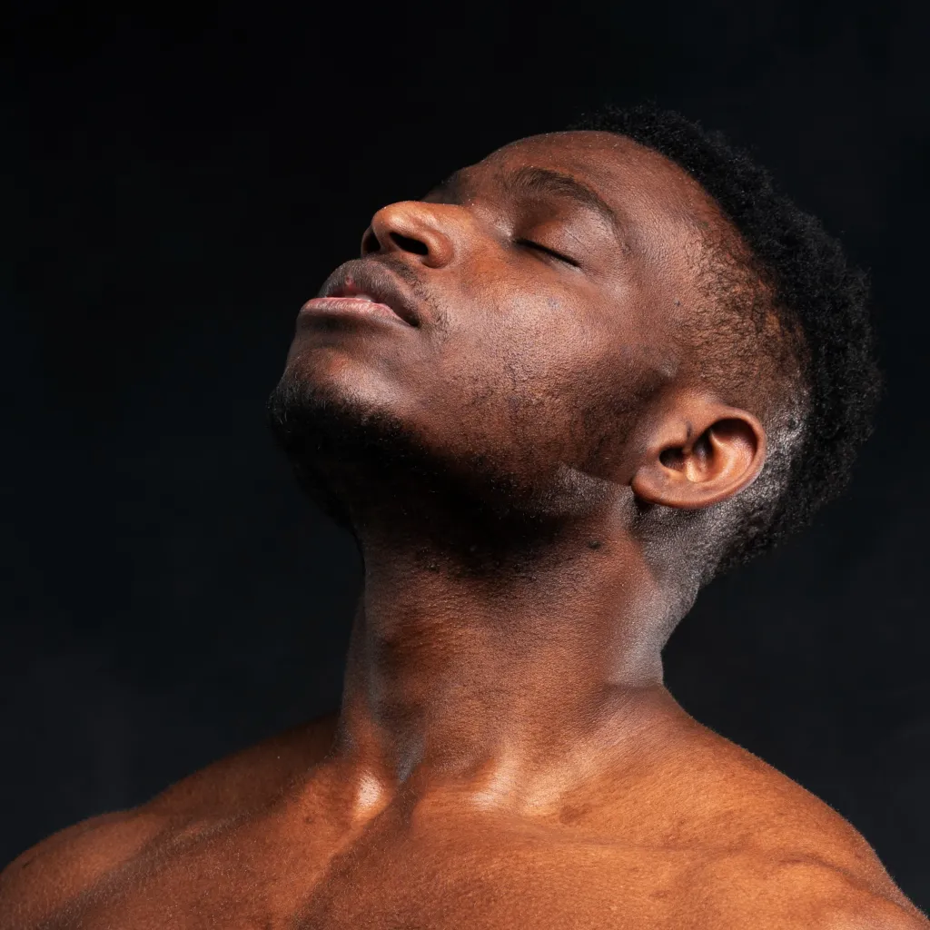 chat with ai character: Trayton