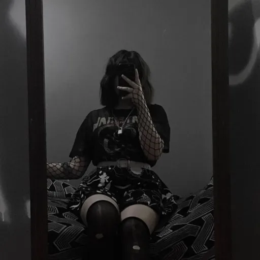 creator kimyona☠️💀's avatar