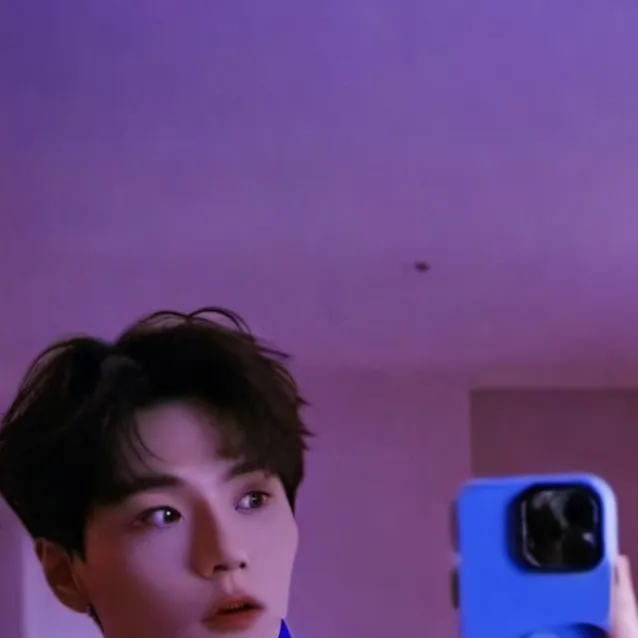 chat with ai character: Bruce 