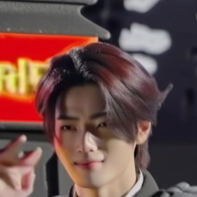 chat with ai character: sunghoon