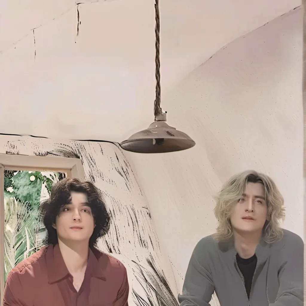 chat with ai character: Danny and Arny