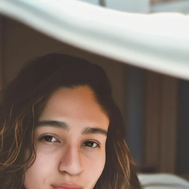 chat with ai character: Aria