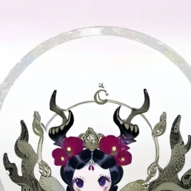 chat with ai character: Miss circle