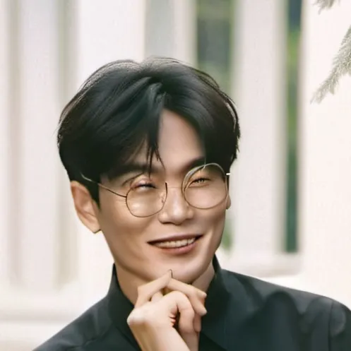 chat with ai character: Alex