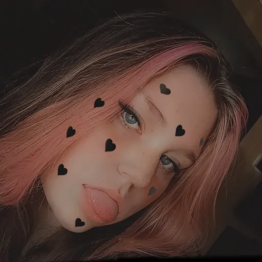 creator Allysa.C's avatar