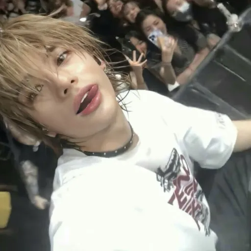 creator ✨Iris<3✨'s avatar