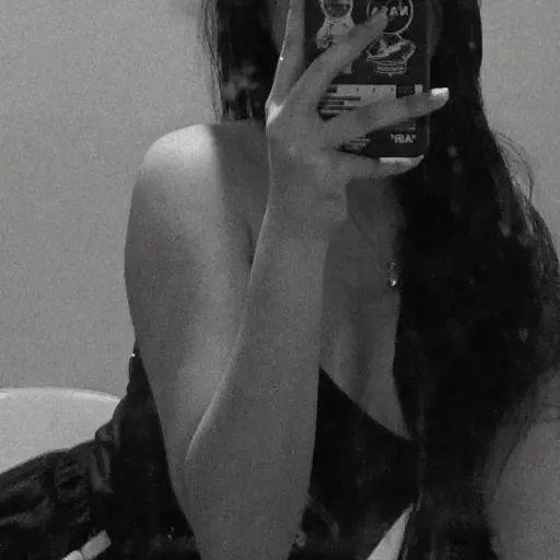 creator Adriana McGregor:)'s avatar