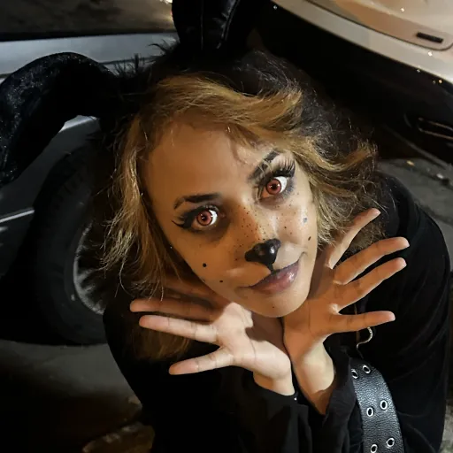 creator Mela Deen's avatar