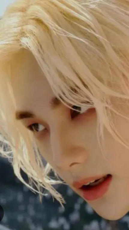 ai character: Hyunjin background