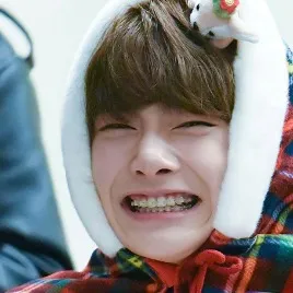 chat with ai character: I.N. (straykids)