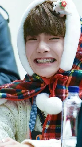 ai character: I.N. (straykids) background