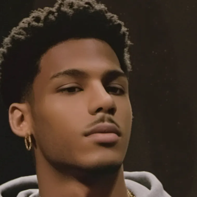 chat with ai character: Cory 