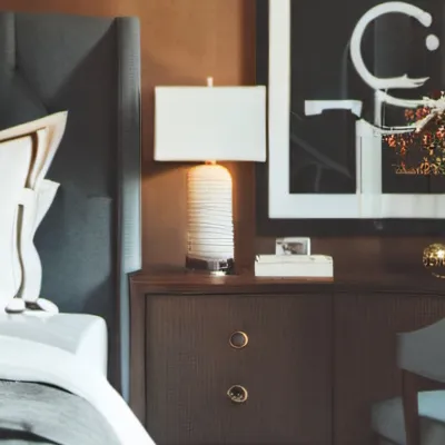 chat with ai character: The reaction room