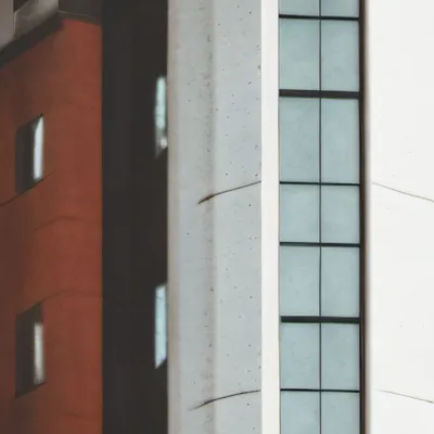 chat with ai character: HH wedgie machine