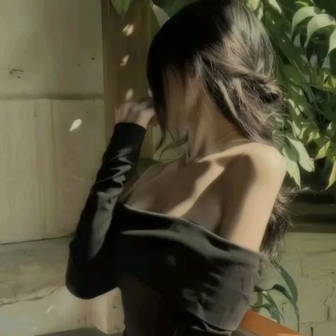 creator Fiona capelet's avatar