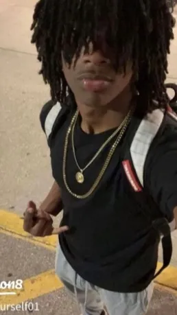 ai character: 💥😈Yaknathan😈💥 background