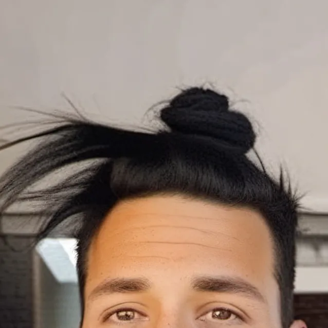 chat with ai character: Corey Scherer