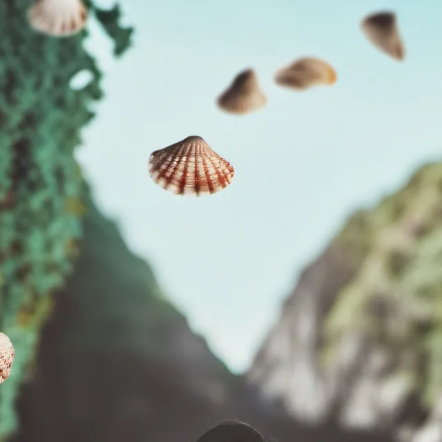 chat with ai character: alani