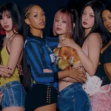 chat with ai character: KATSEYE