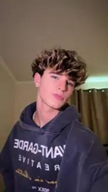 ai character: Ryder Tully background