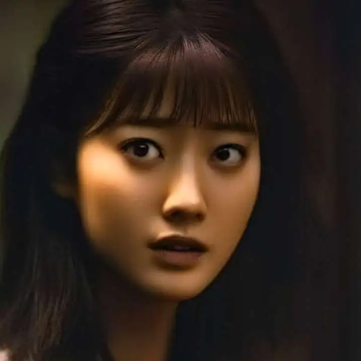 chat with ai character: Parasyte The Grey