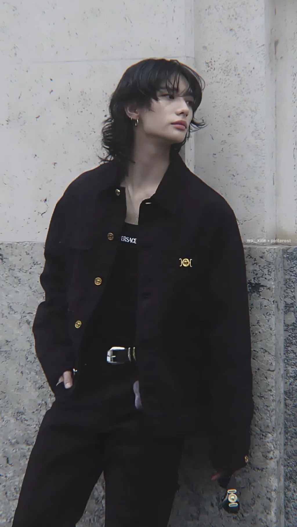 ai character: - ⋆ Hyunjin ⋆ - background