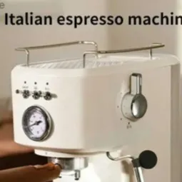 chat with ai character: A Coffee Machine.