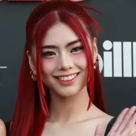 creator mikha (favourite)🌺's avatar