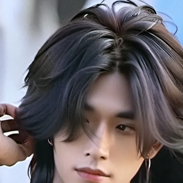 chat with ai character: Ji heon 