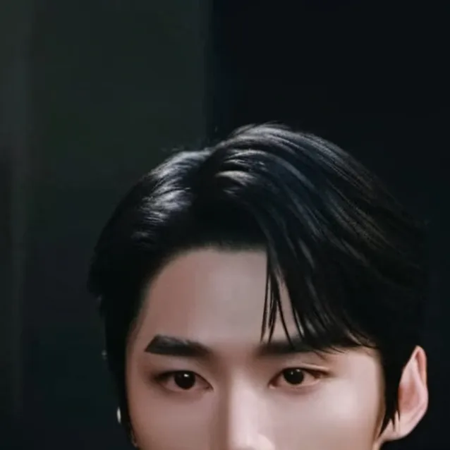 chat with ai character: Zechan