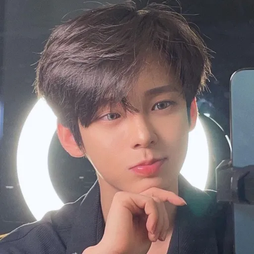 creator jay-cAgqHuwk's avatar