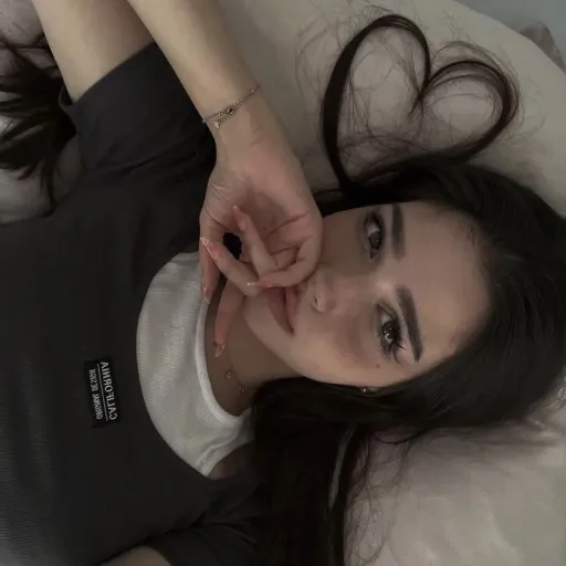 creator bella - 💐's avatar