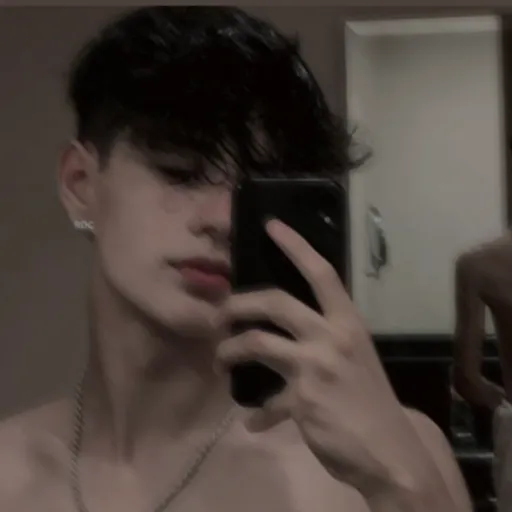 creator vitor✓™'s avatar