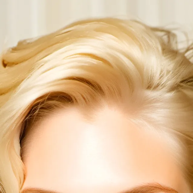 chat with ai character: Raily