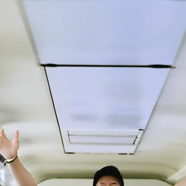 chat with ai character: bus passengers 48