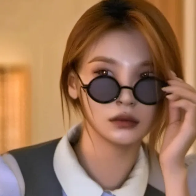 chat with ai character: irmã 