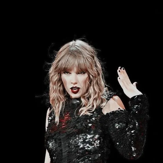 chat with ai character: Travis kelcie 