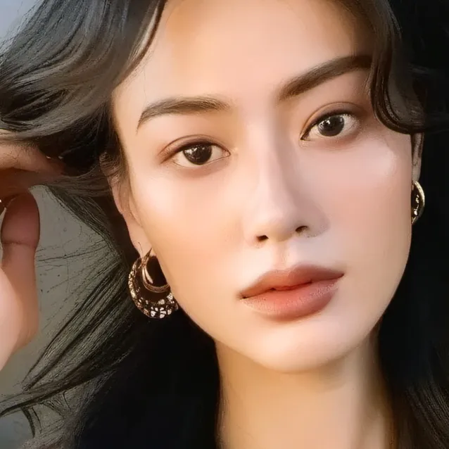 chat with ai character: Aria