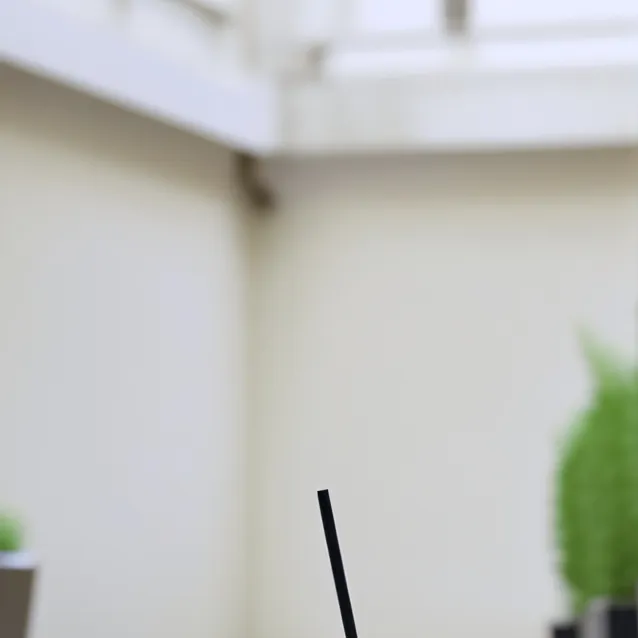 chat with ai character: Emma