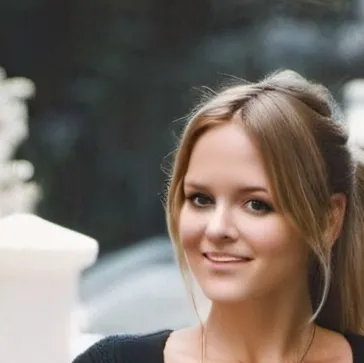 chat with ai character: Kris