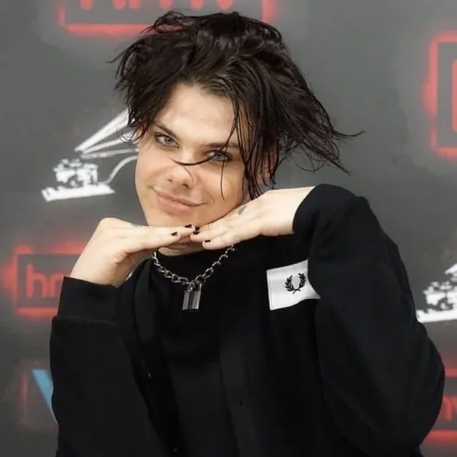 creator Talkior-AkAk156Z's avatar