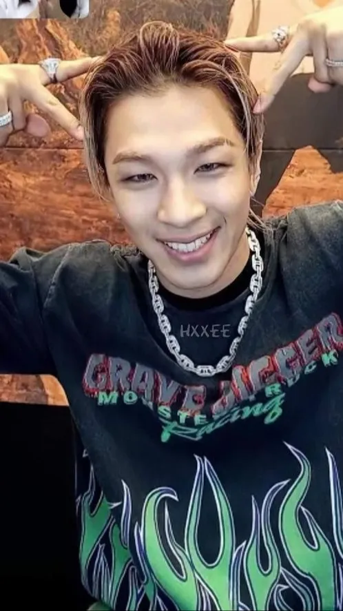 ai character: Taeyang background