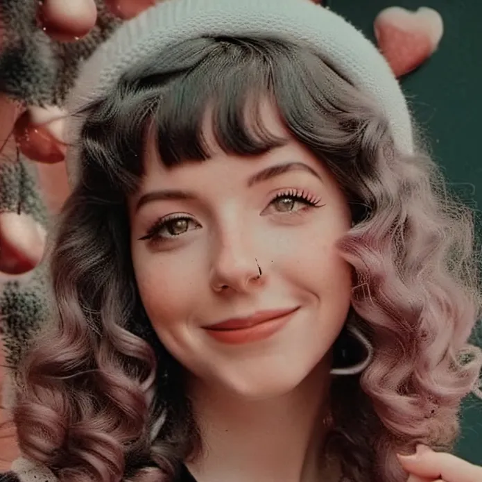 chat with ai character: Melanie Martinez 