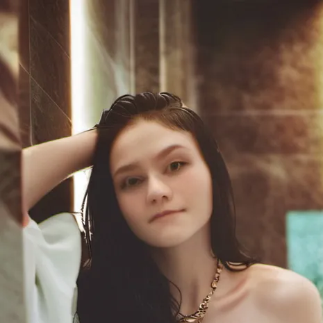 chat with ai character: Dixie