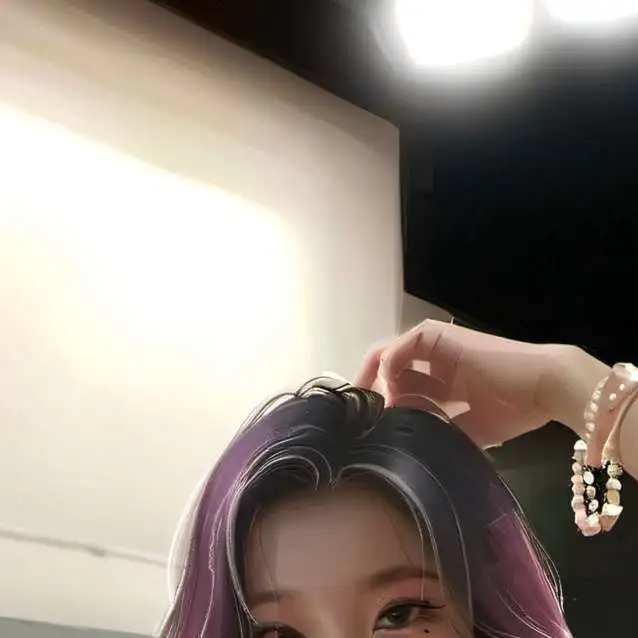 chat with ai character: Yeji